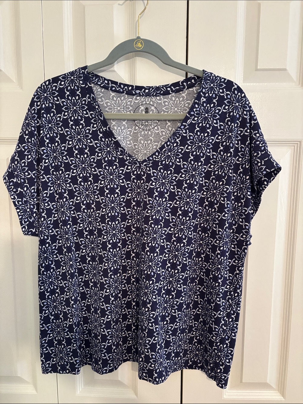 Tommy Bahama Navy Blue V-Neck Floral Tile Print Tee